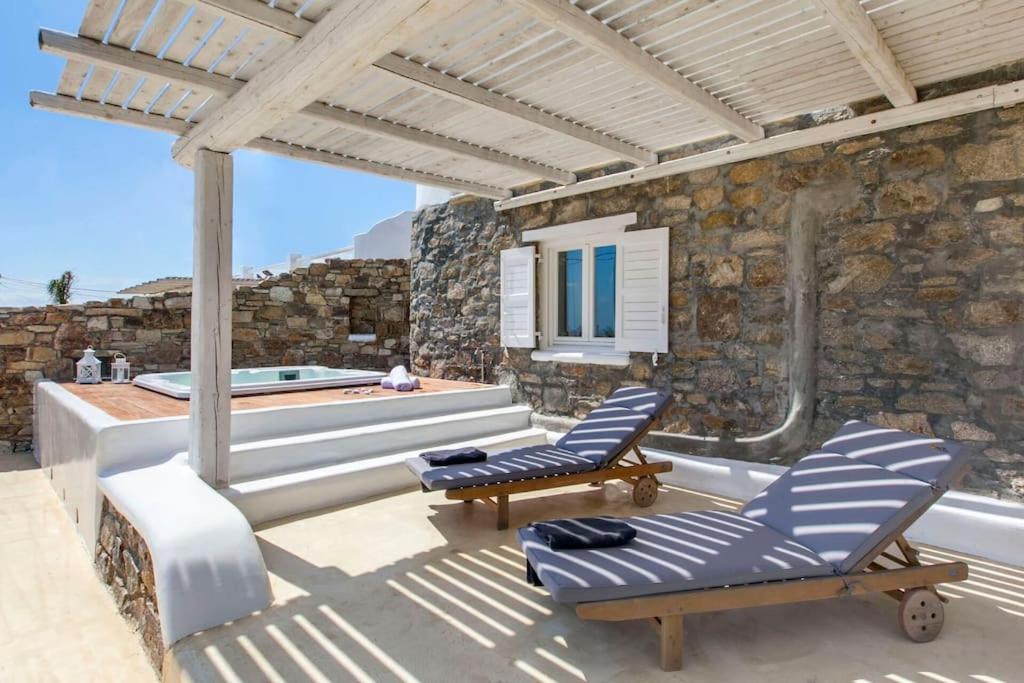 Chaniotis Jacuzzi & Pool Mykonos Town
